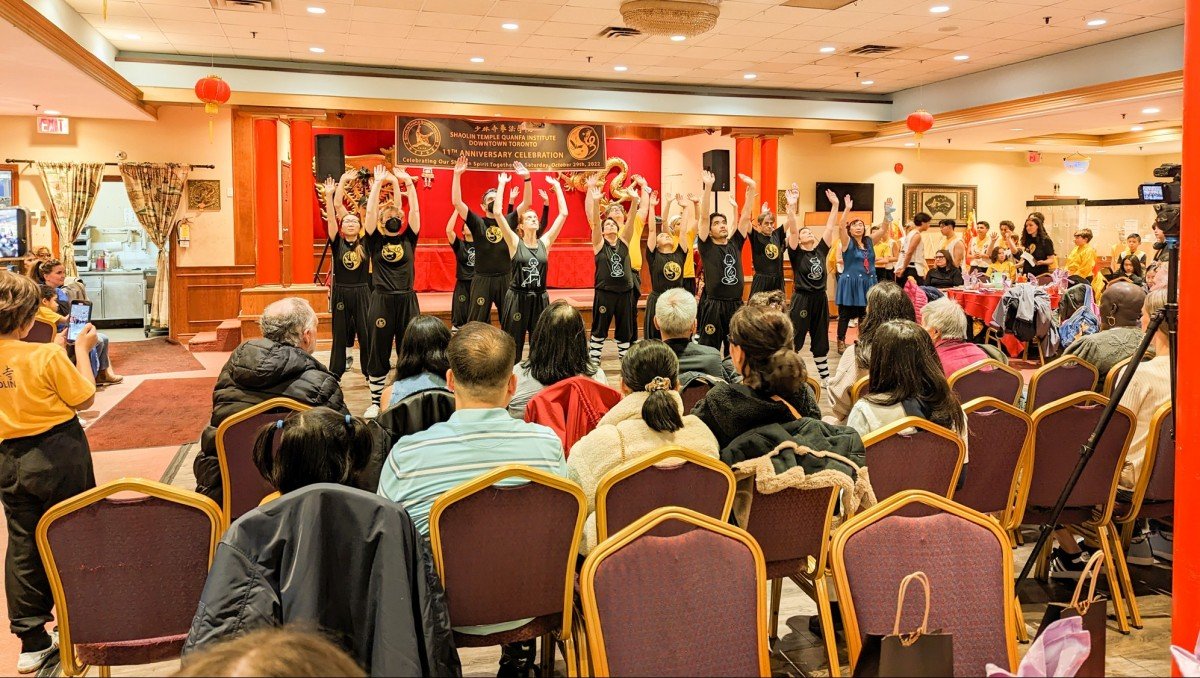 /assets/image/2022-10-29-STQI-Downtown-11th-Anniversary-Shaolin-Celebration-003-162-wL3X.jpg