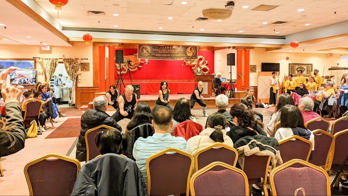 /assets/image/2022-10-29-STQI-Downtown-11th-Anniversary-Shaolin-Celebration-014-162-563z.jpg