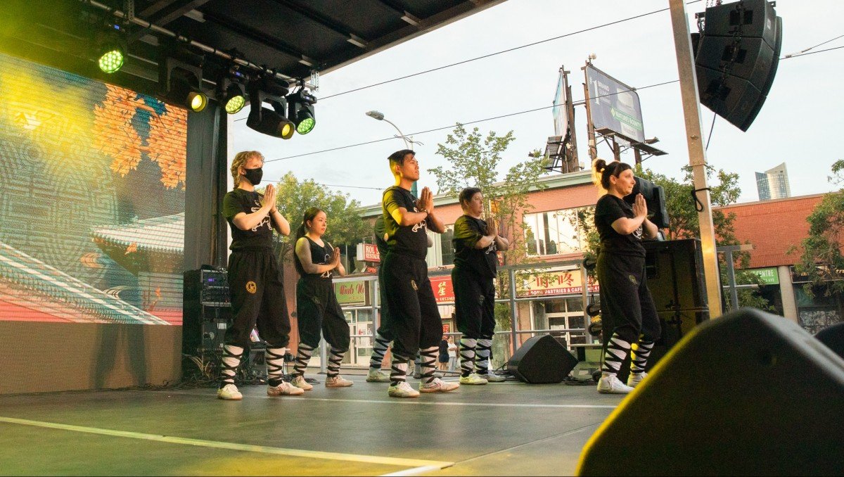 /assets/image/STQI-Shaolin-Martial-Arts-Kung-Fu-Tai-Chi-Qigong-Chinatown-Festival-071-162-R4tW.jpg