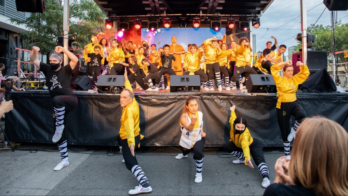 /assets/image/STQI-Shaolin-Martial-Arts-Kung-Fu-Tai-Chi-Qigong-Chinatown-Festival-136-162-OF3W.jpg